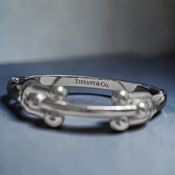 Silver Hardware Bangle - Picture 2 of 6
